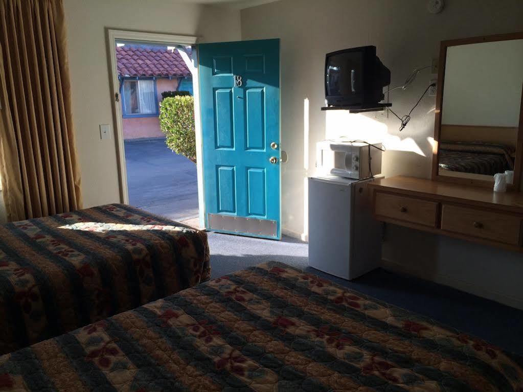 Hamlet Motel Newman Екстериор снимка